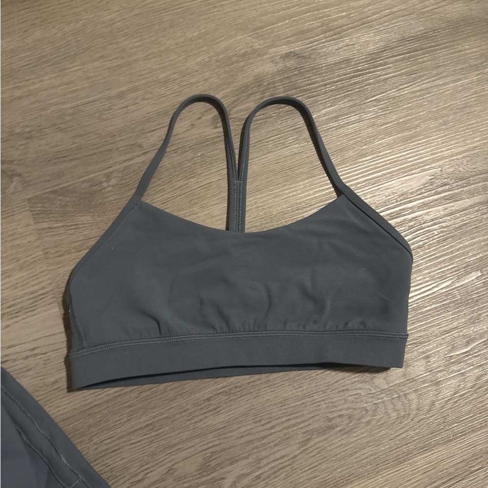 Lululemon workout set